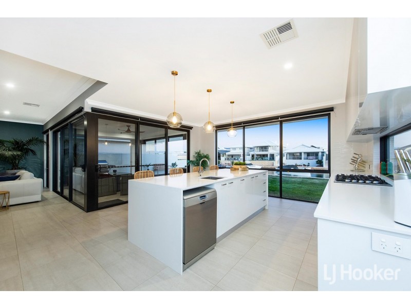 15 Europa Place, Dudley Park WA 6210