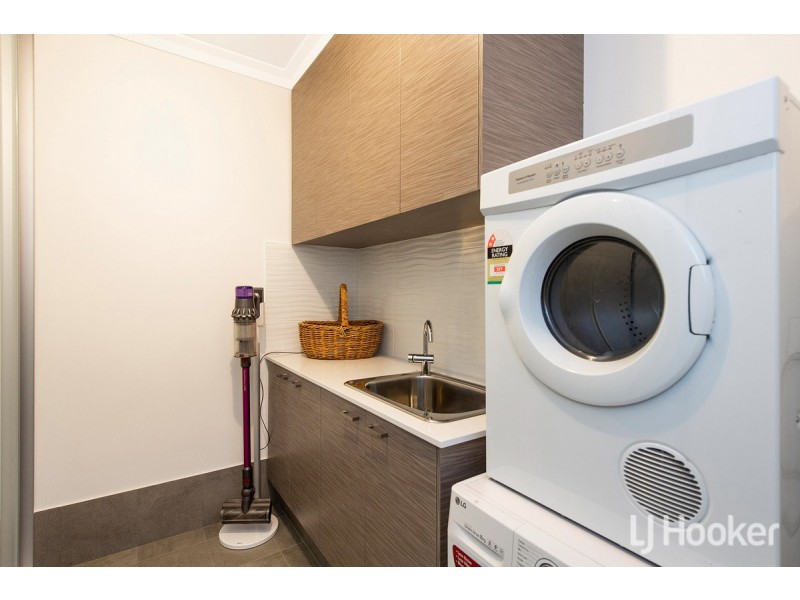 15 Europa Place, Dudley Park WA 6210