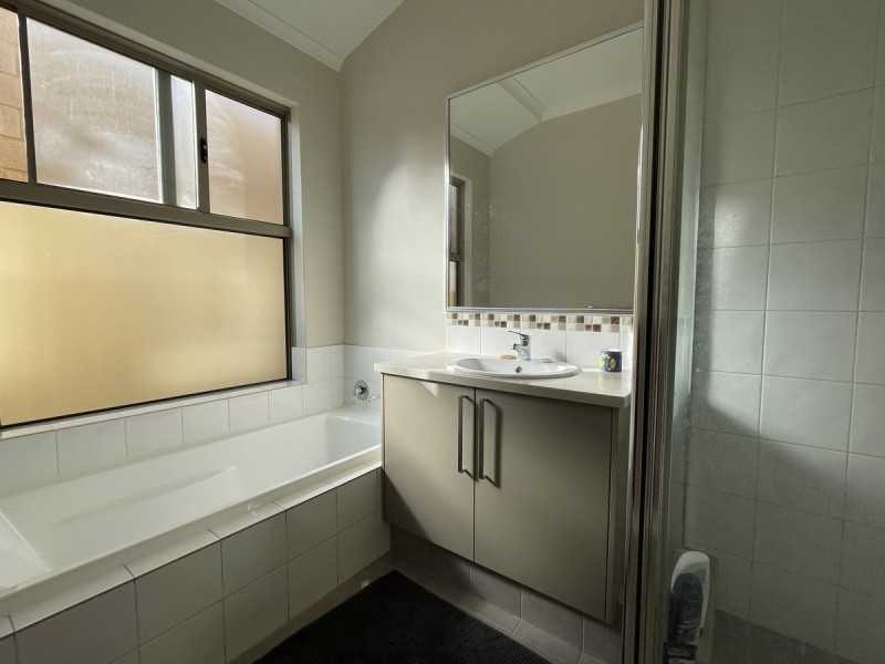 29 Dowerin Circuit, Lakelands WA 6180