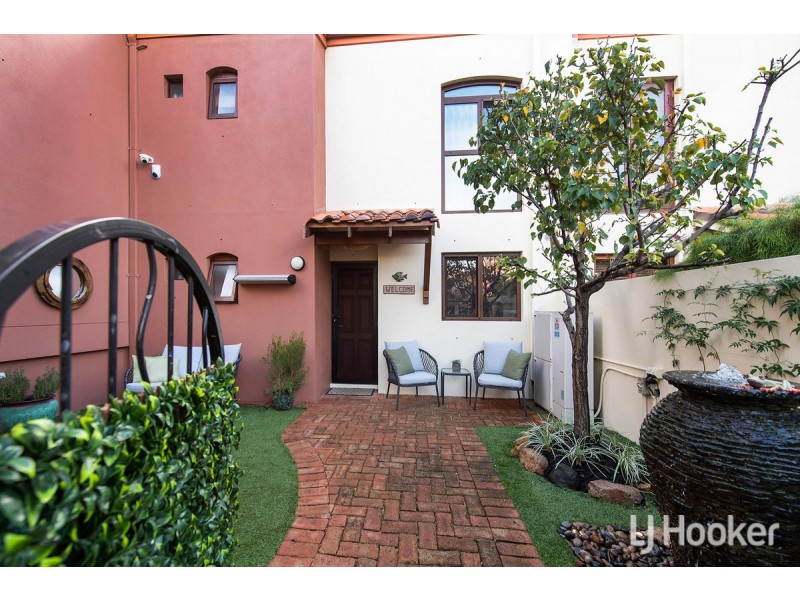 20/18 Port Quays, Wannanup WA 6210