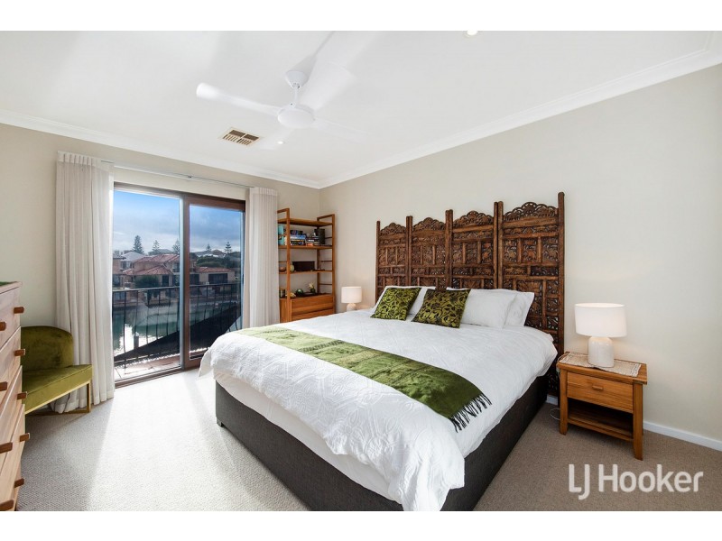 20/18 Port Quays, Wannanup WA 6210