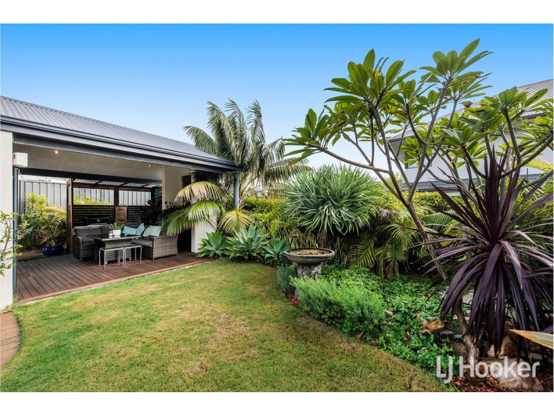 2B Sussex Place, Halls Head WA 6210