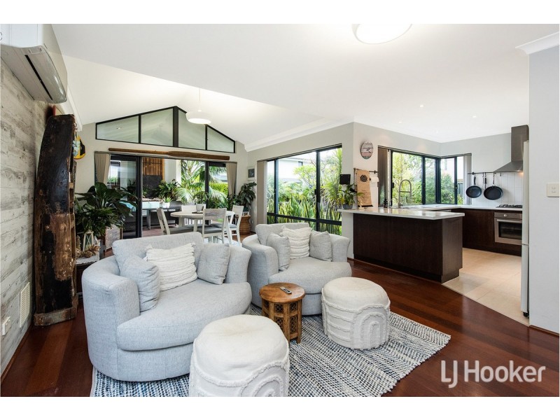 2B Sussex Place, Halls Head WA 6210