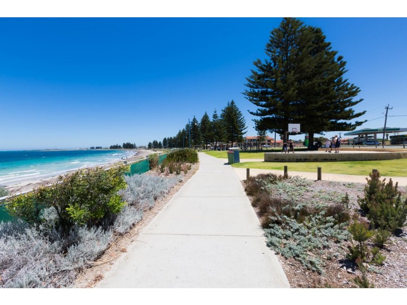 19/19 Malibu Road, Safety Bay WA 6169