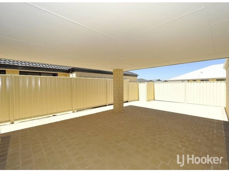 124 Badgerup Avenue, Lakelands WA 6180