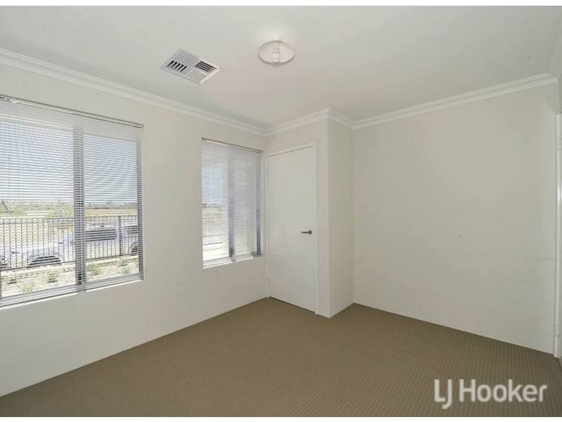 124 Badgerup Avenue, Lakelands WA 6180