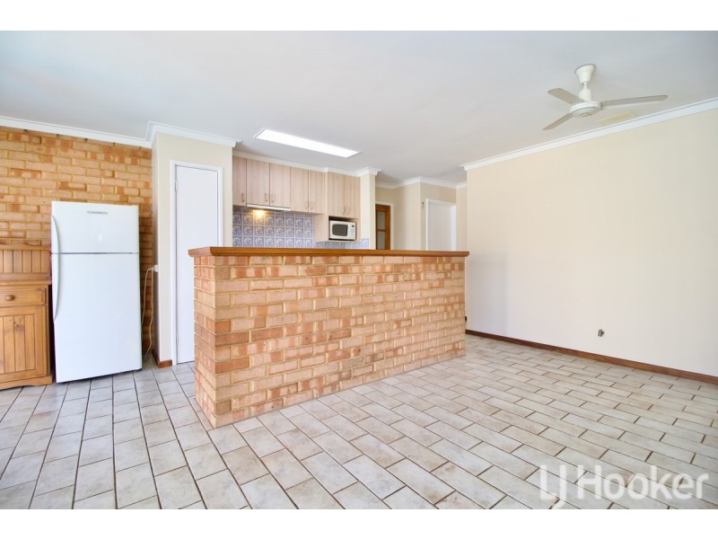 37 Gumnut Crescent, Safety Bay WA 6169