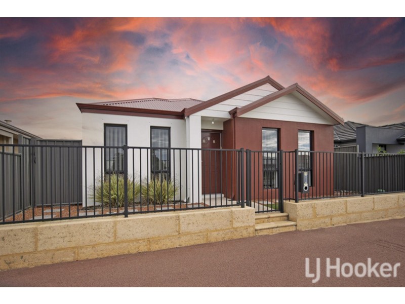 212 Lake Valley Drive, Lakelands WA 6180