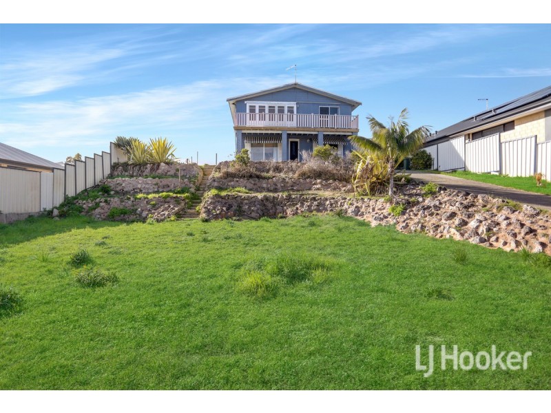 22 Yanrey Street, Golden Bay WA 6174