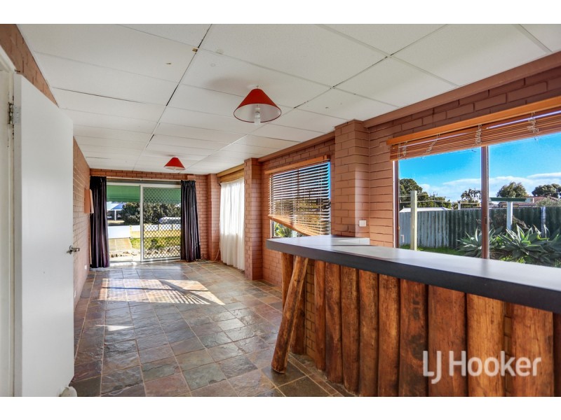 22 Yanrey Street, Golden Bay WA 6174