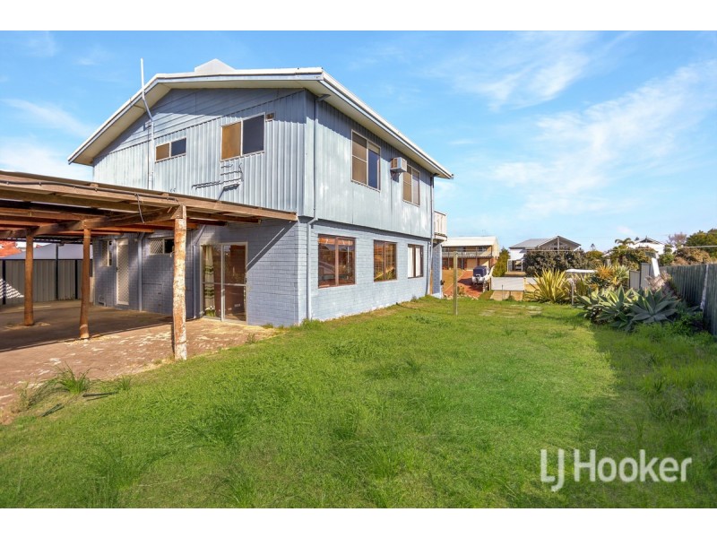 22 Yanrey Street, Golden Bay WA 6174