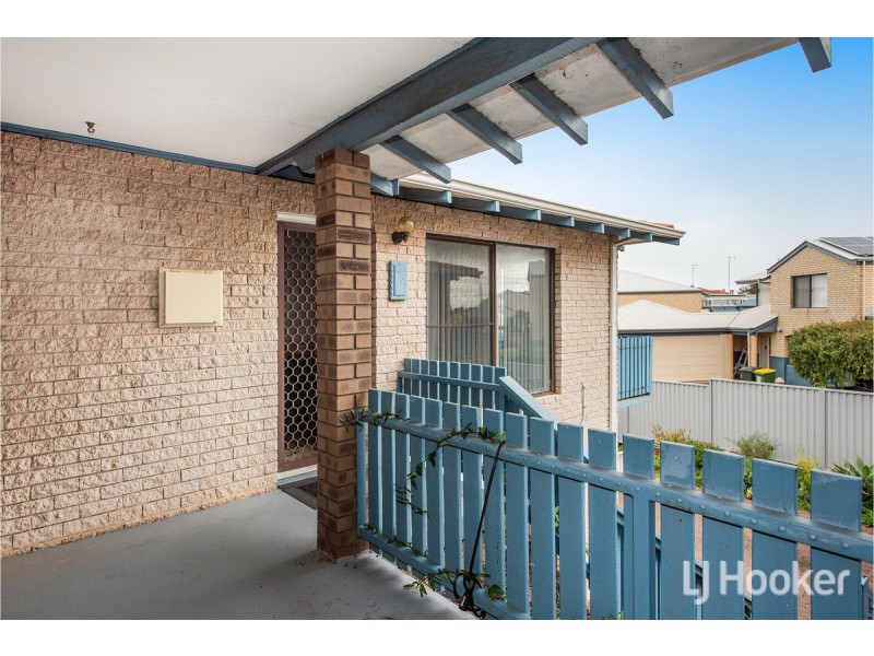 13/11 Leslie Street, Dudley Park WA 6210