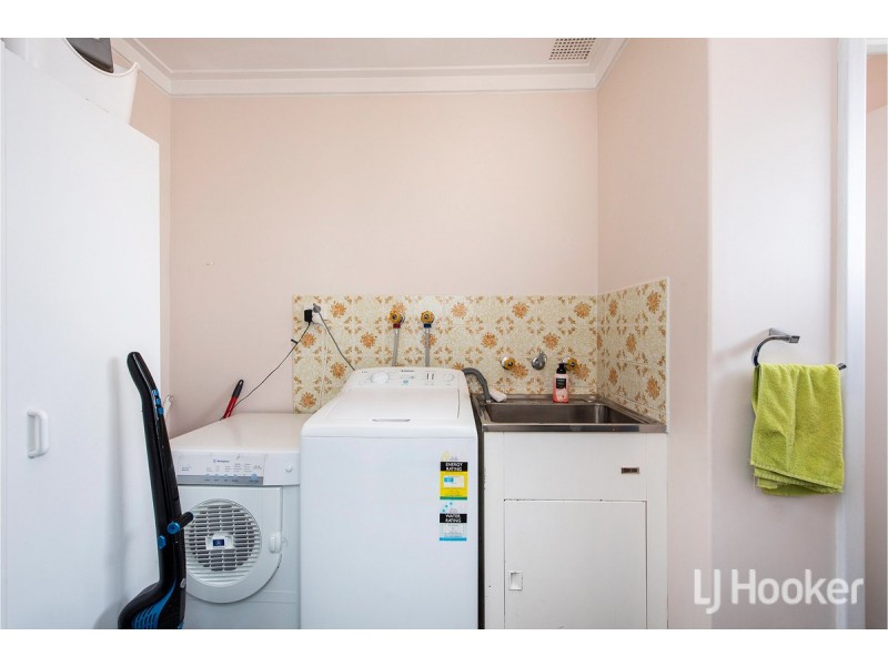 13/11 Leslie Street, Dudley Park WA 6210