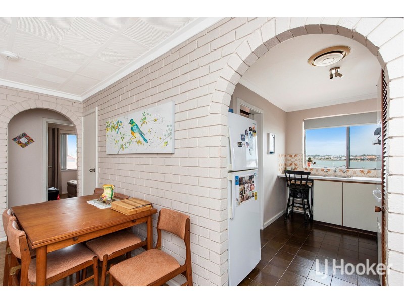 13/11 Leslie Street, Dudley Park WA 6210