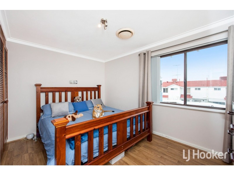 13/11 Leslie Street, Dudley Park WA 6210