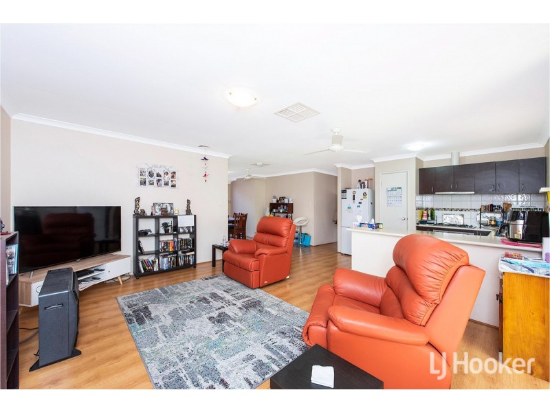 2/11 Liberton Place, Coodanup WA 6210
