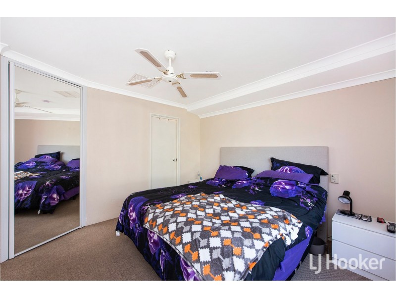 2/11 Liberton Place, Coodanup WA 6210