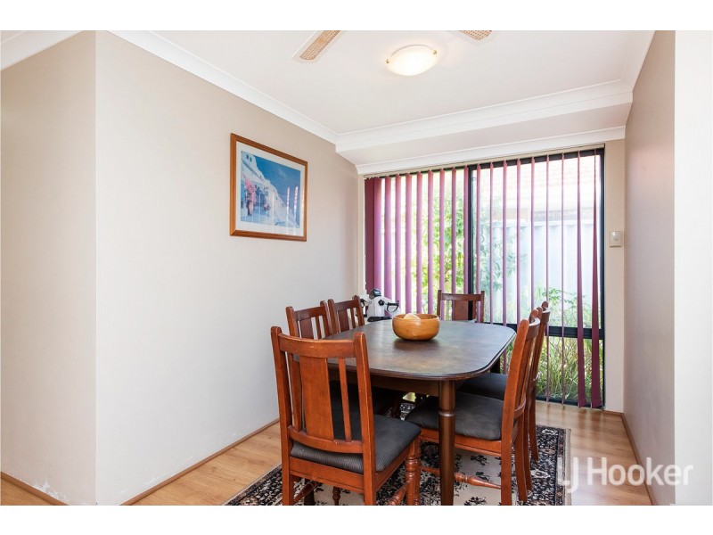 2/11 Liberton Place, Coodanup WA 6210