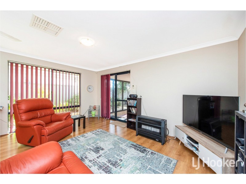2/11 Liberton Place, Coodanup WA 6210