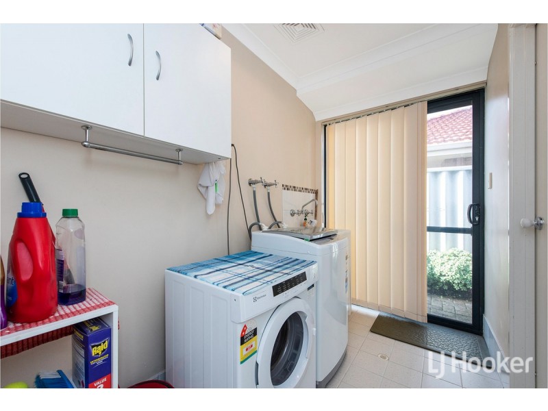 2/11 Liberton Place, Coodanup WA 6210