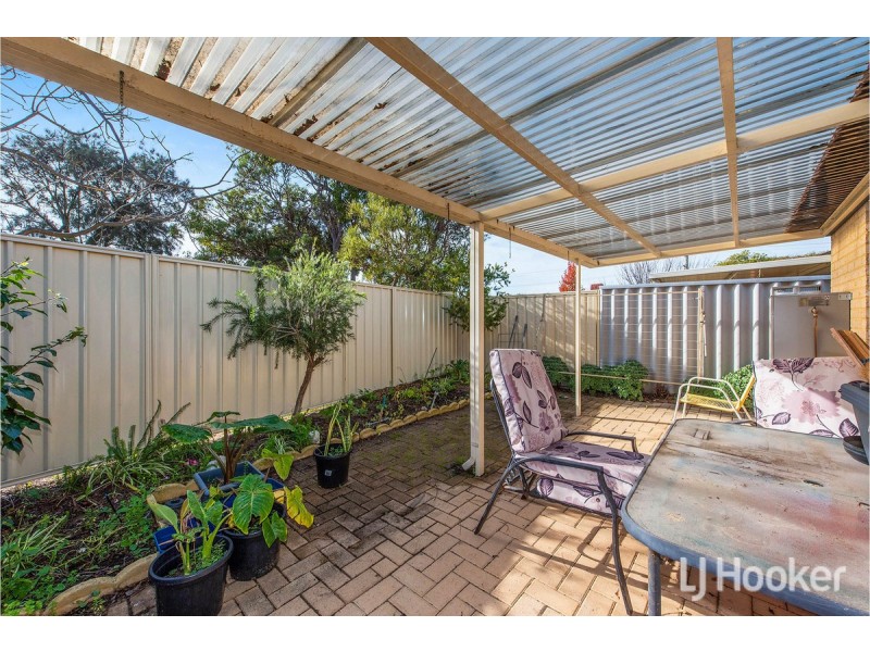 2/11 Liberton Place, Coodanup WA 6210