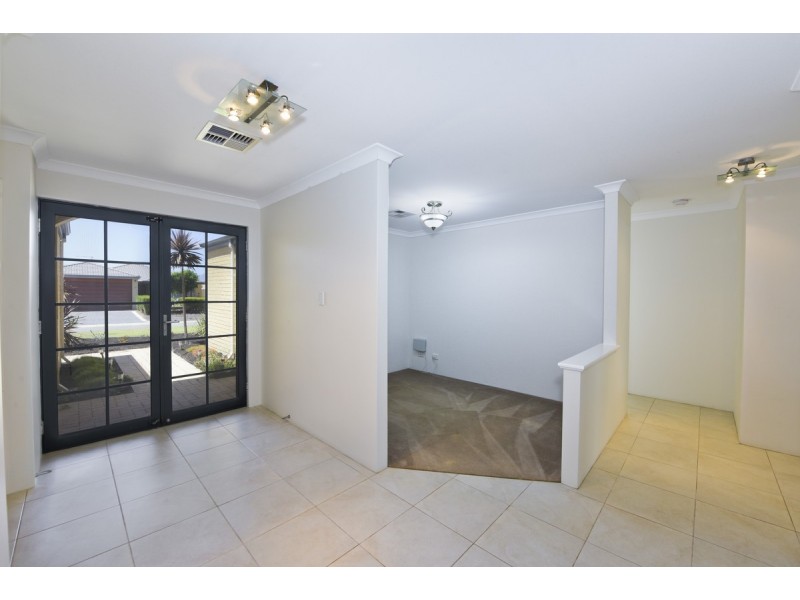 7 Pytheas Approach, Dudley Park WA 6210