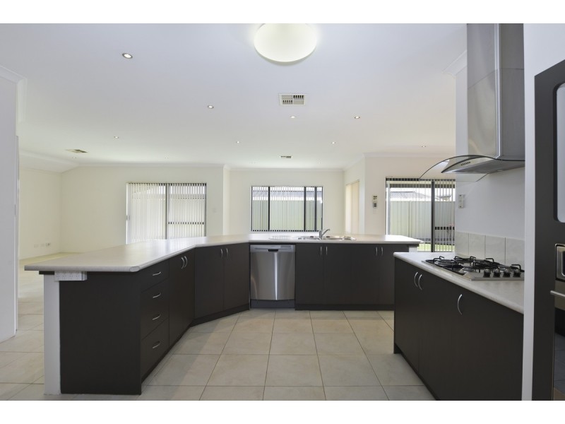 7 Pytheas Approach, Dudley Park WA 6210