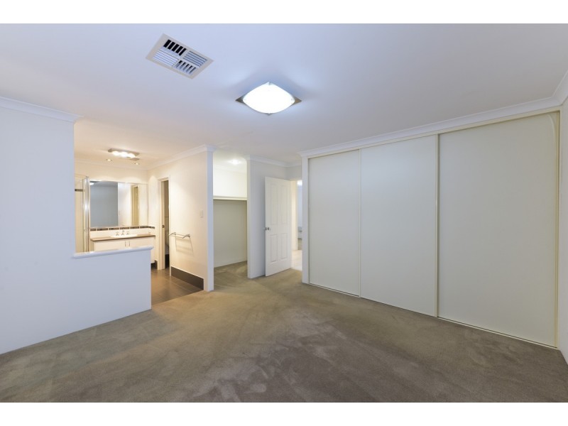 7 Pytheas Approach, Dudley Park WA 6210