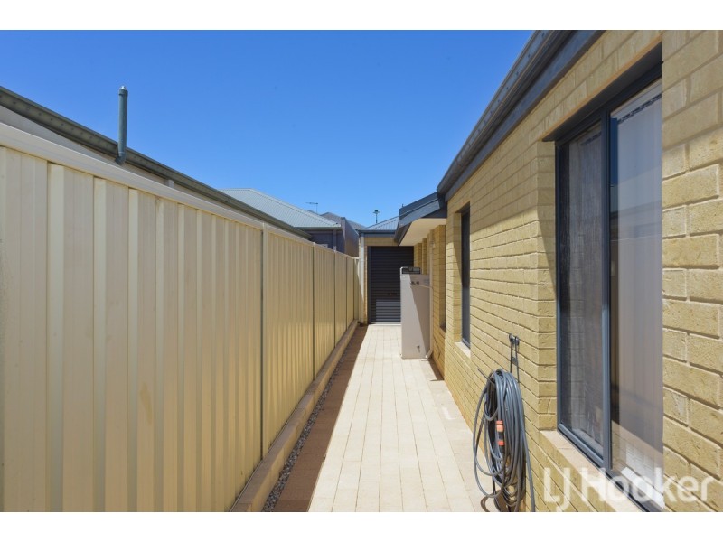 7 Pytheas Approach, Dudley Park WA 6210