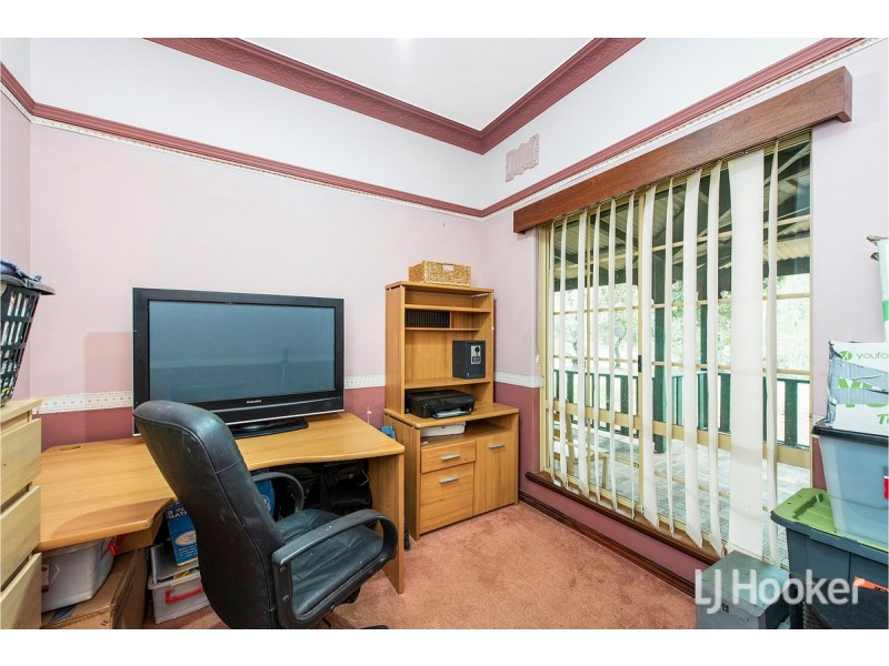 100 Amarillo Drive, Karnup WA 6176