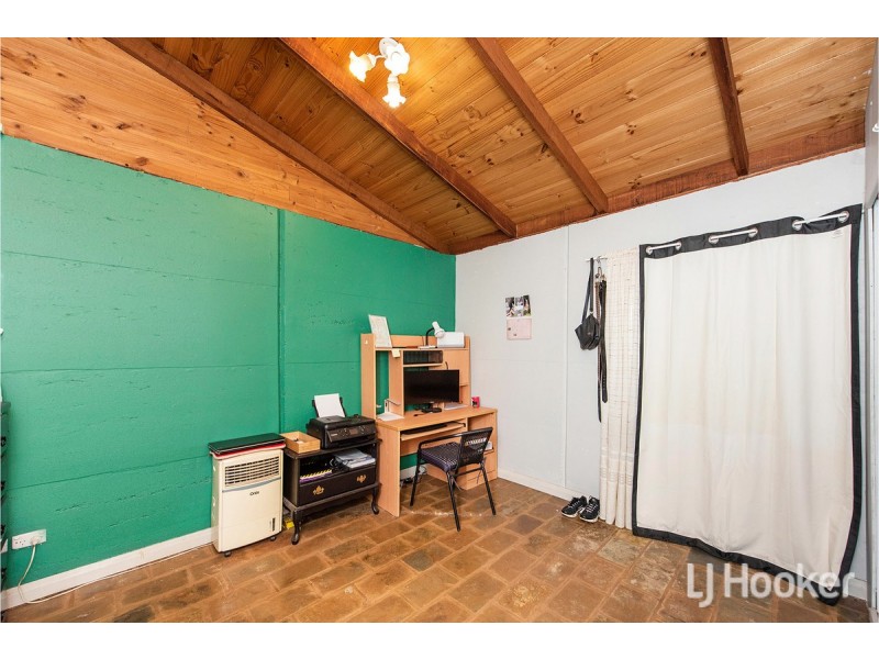 100 Amarillo Drive, Karnup WA 6176