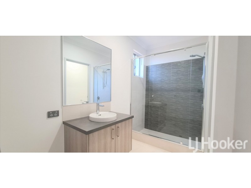 29 Daffodil Way, Karnup WA 6176