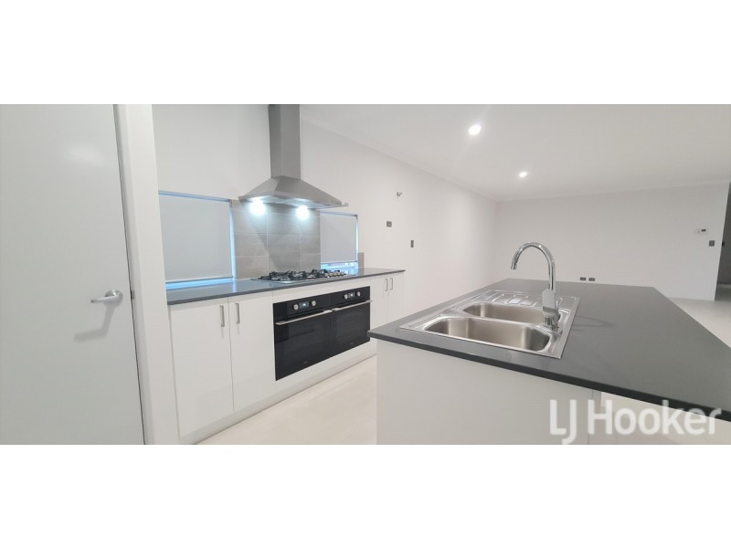 29 Daffodil Way, Karnup WA 6176