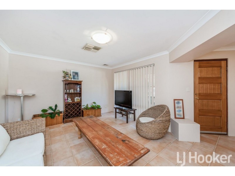 14 Peron Place, San Remo WA 6210