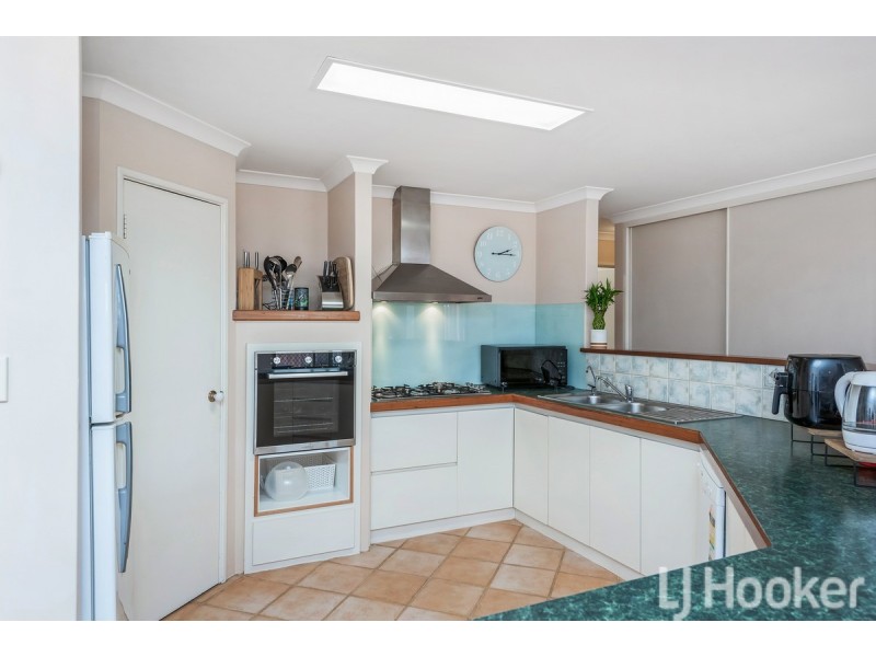 14 Peron Place, San Remo WA 6210