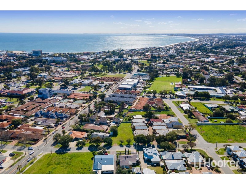 6 Cooper Street, Mandurah WA 6210