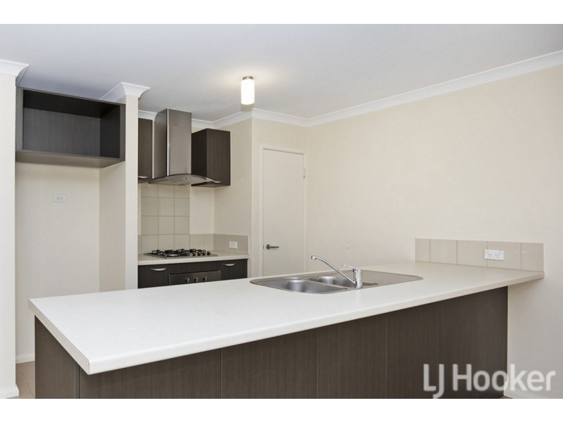 6 Sinclair Vista, Lakelands WA 6180