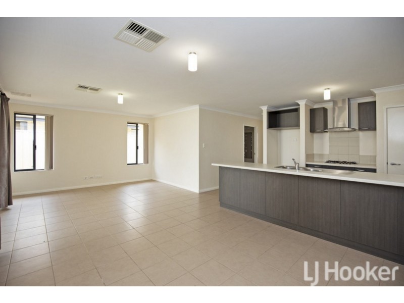 6 Sinclair Vista, Lakelands WA 6180