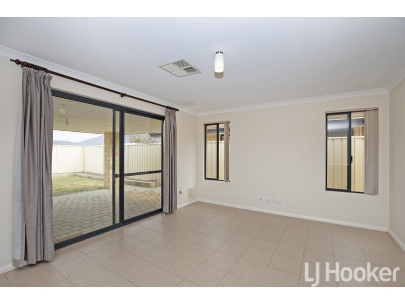 6 Sinclair Vista, Lakelands WA 6180