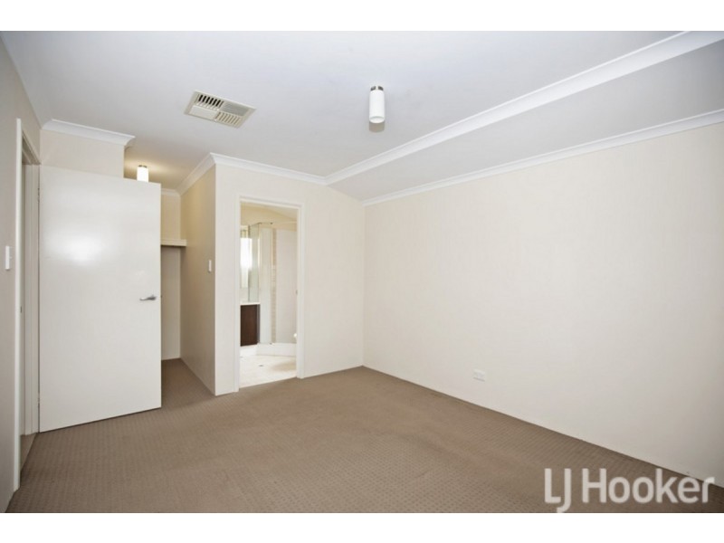 6 Sinclair Vista, Lakelands WA 6180