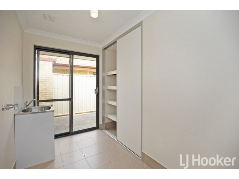 6 Sinclair Vista, Lakelands WA 6180