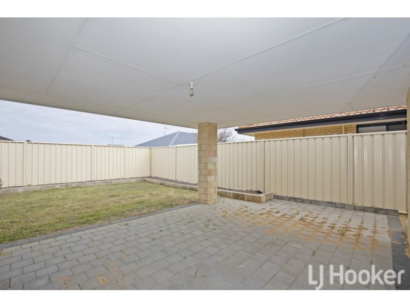 6 Sinclair Vista, Lakelands WA 6180