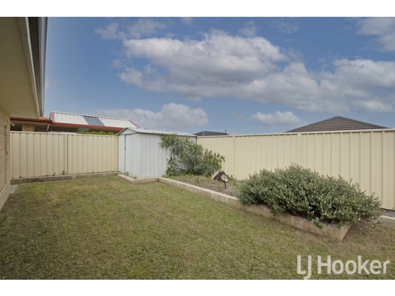 6 Sinclair Vista, Lakelands WA 6180