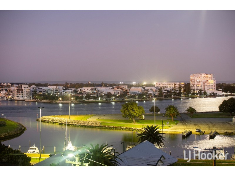 28 Hill Street, Halls Head WA 6210