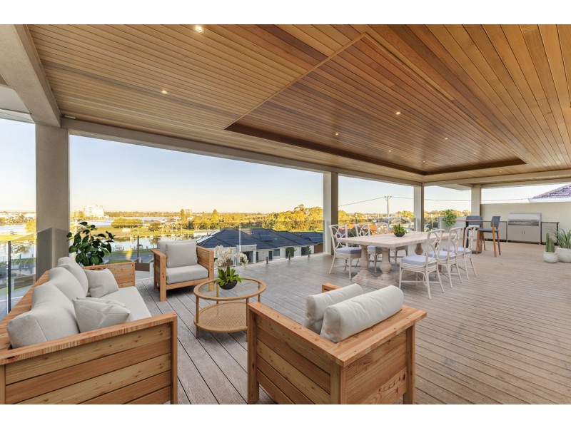 28 Hill Street, Halls Head WA 6210