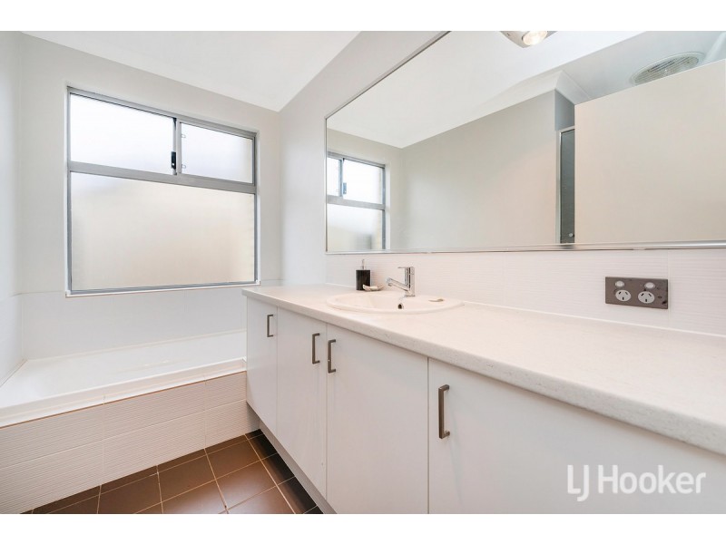 3 Hirono Approach, Meadow Springs WA 6210