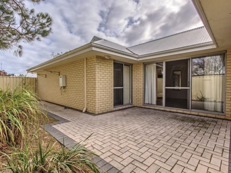23 Zamia Loop, Wannanup WA 6210