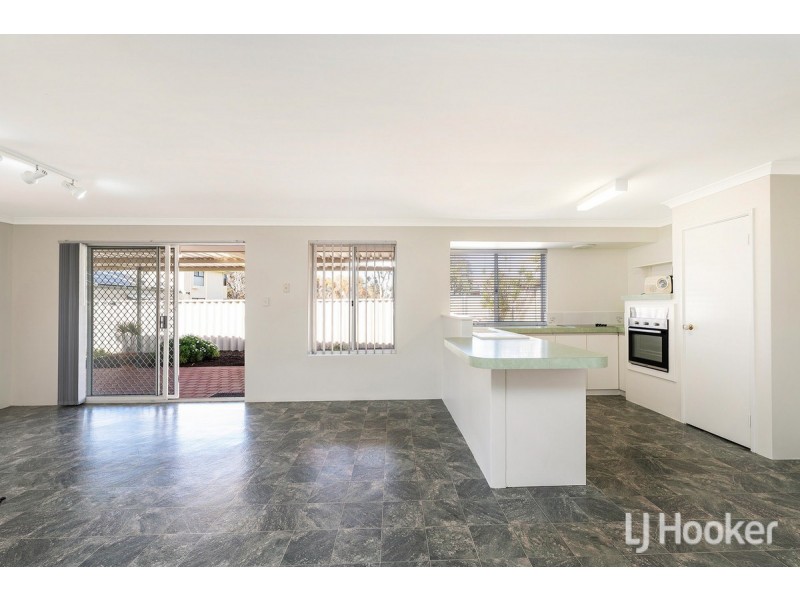 2 Monarch Place, Wannanup WA 6210