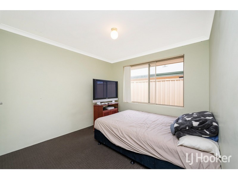 12 Highcliffe Circle, Lakelands WA 6180