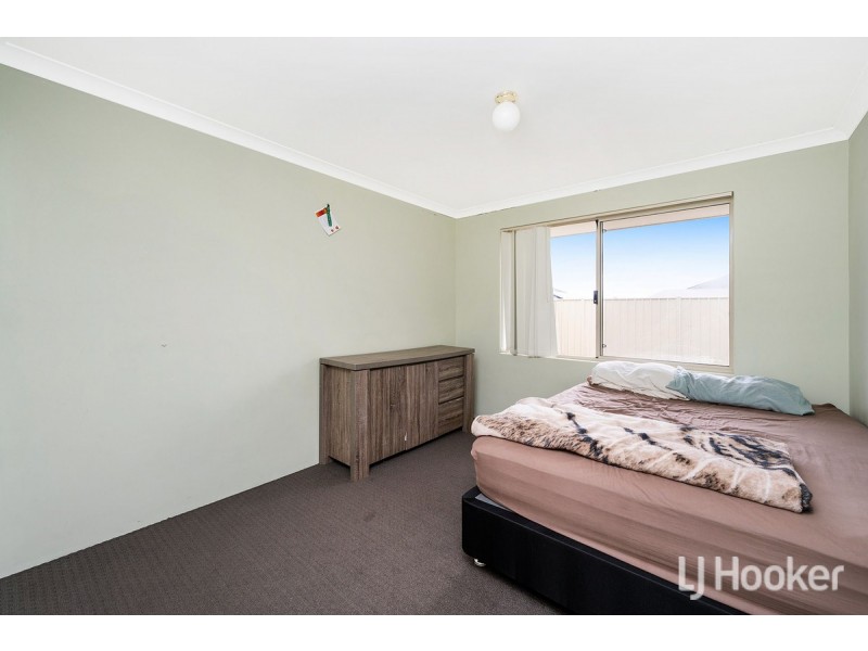 12 Highcliffe Circle, Lakelands WA 6180